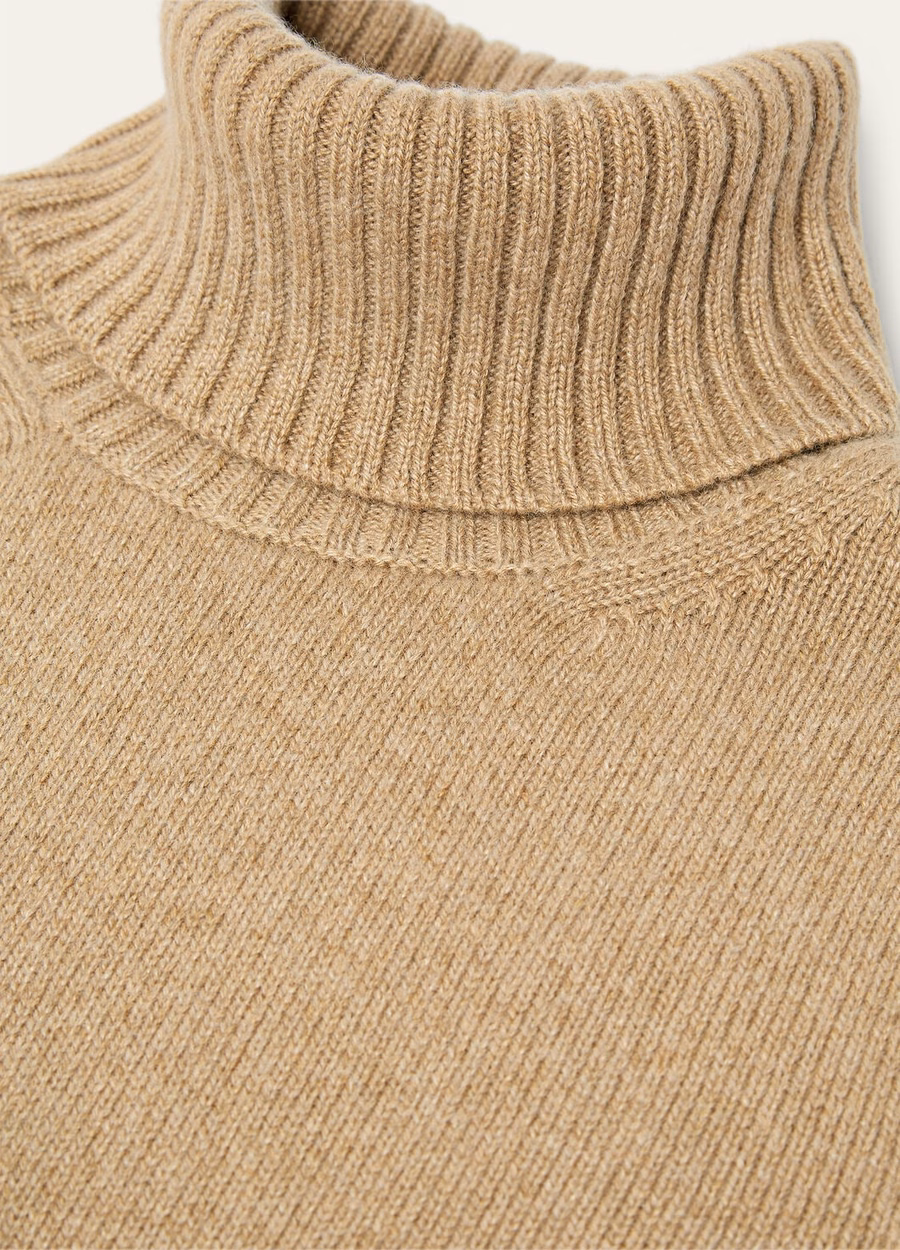 Jersey de cuello alto Parksville Baby Cashmere color trigo dorado jaspeado