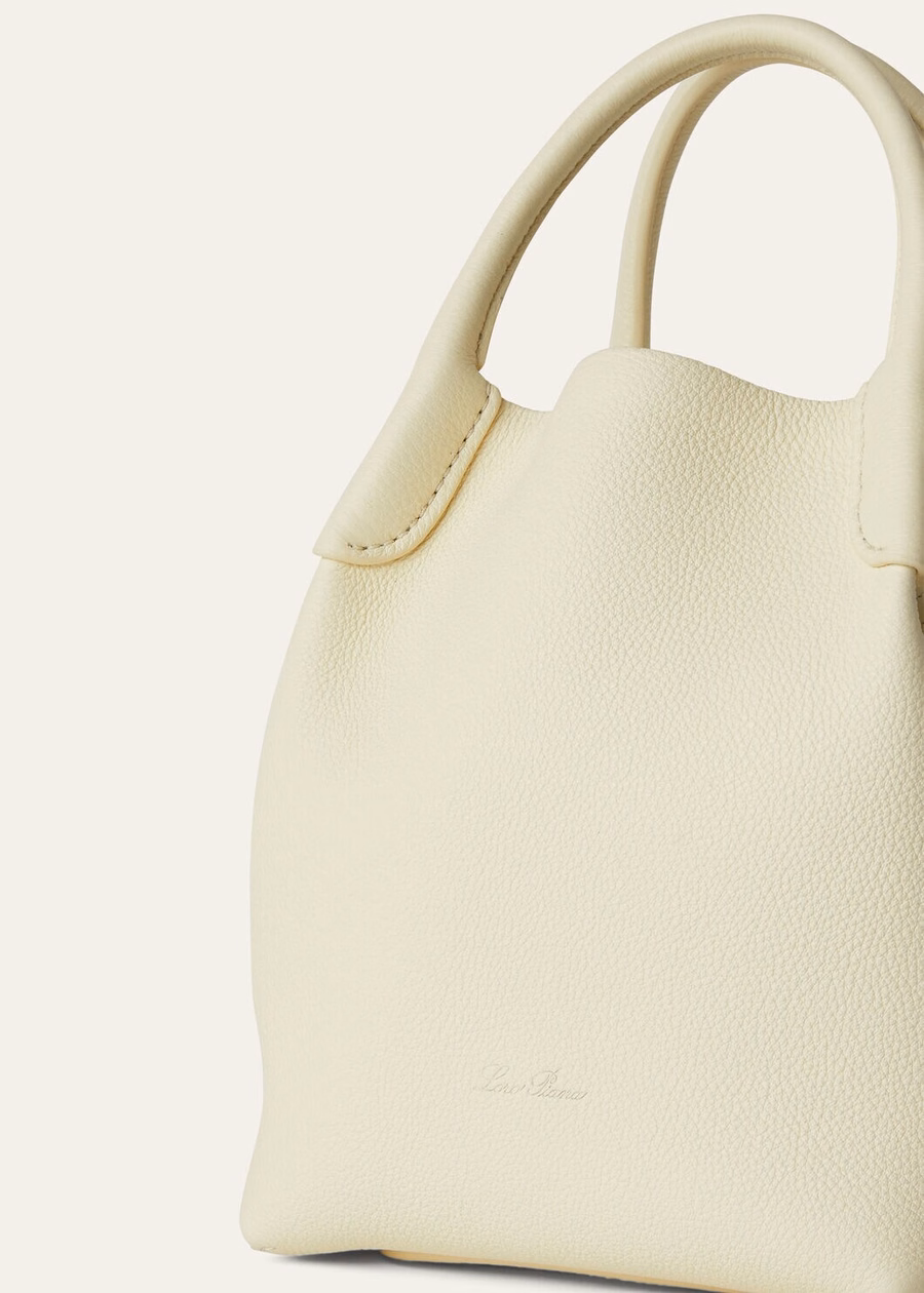 Bolsa pequeña para fardos en piel de becerro granulada color blanco susurro