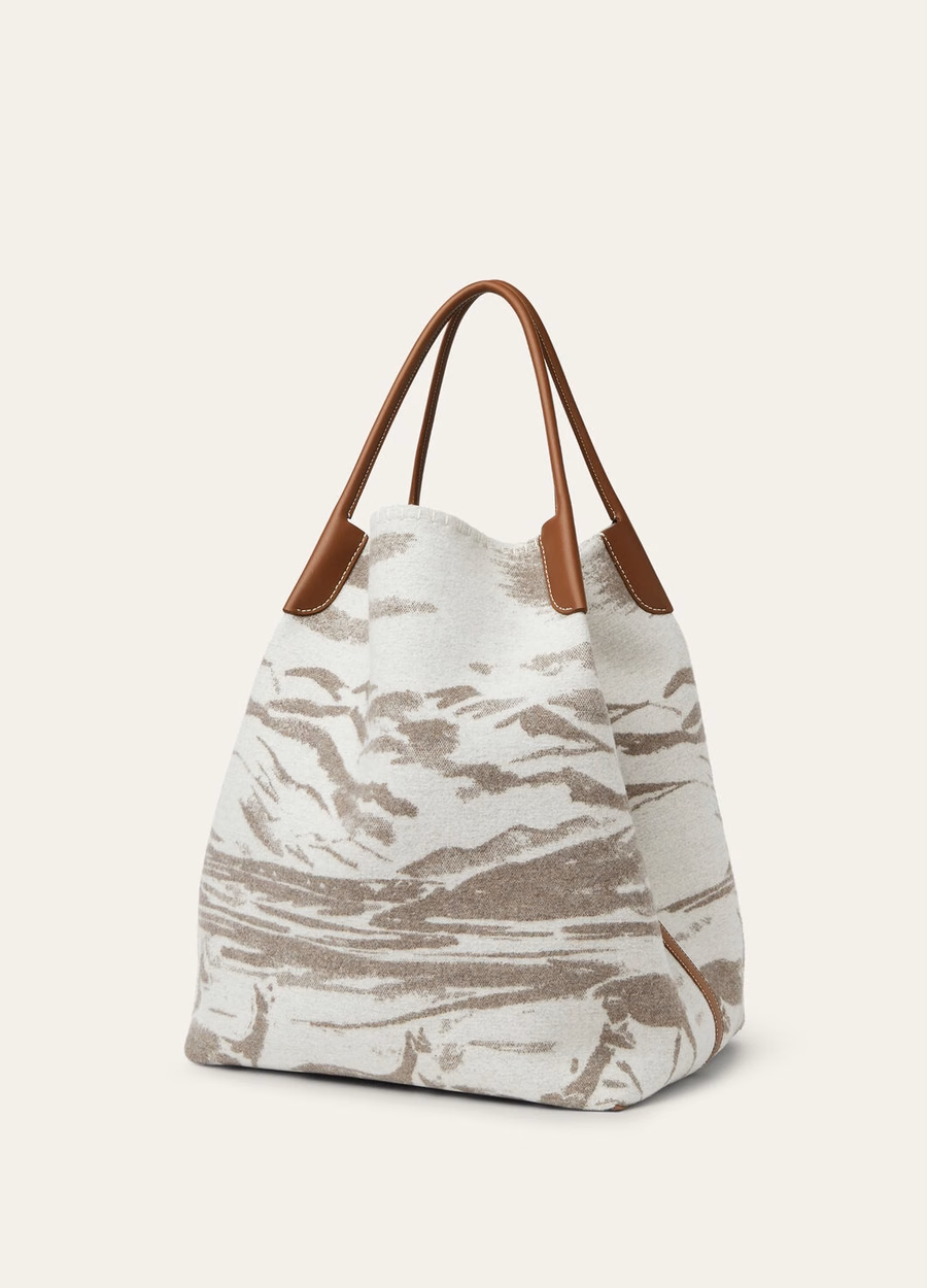 Bolso hobo extragrande de lana virgen de cachemira en tonos gris niebla/guijarro invernal/turquesa/oro sol.