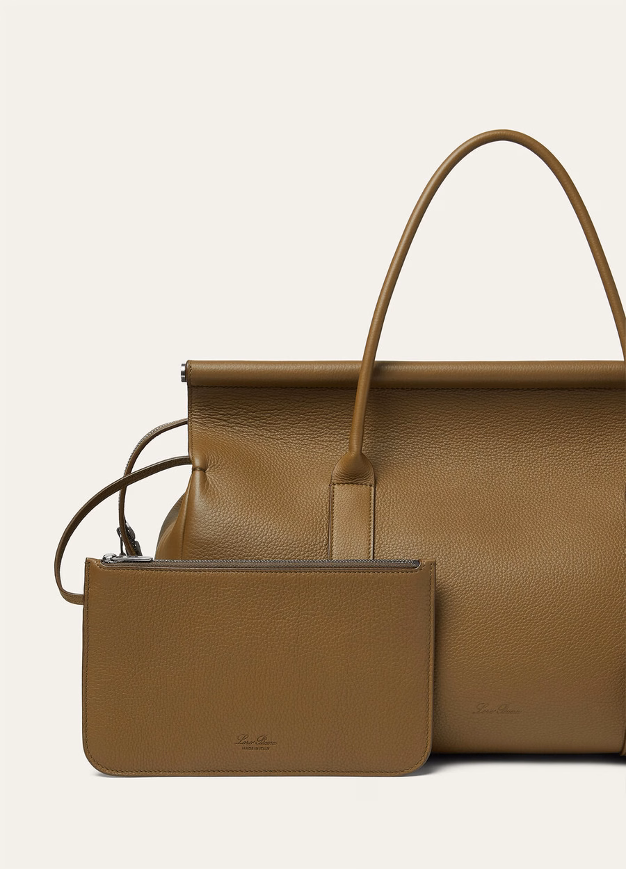 Bolso de fin de semana Loom L42, piel de becerro color Salty Capers/Onyx.